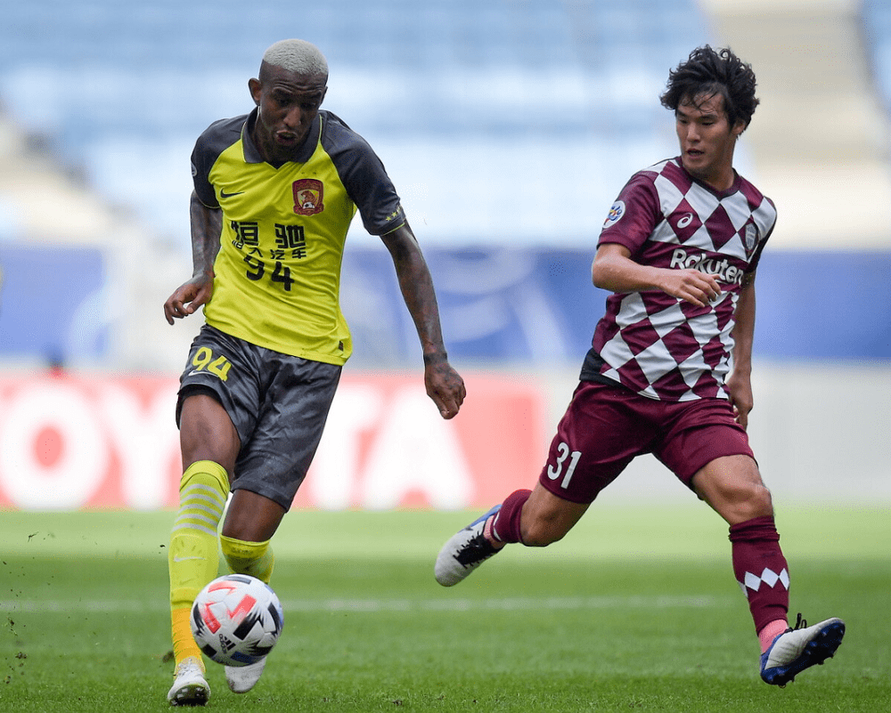 这也行？转会期广州队更衣室发声今晨俄克拉荷马雷霆刷新队史纪录，哈兰德在湖人比赛中绝杀的简单介绍