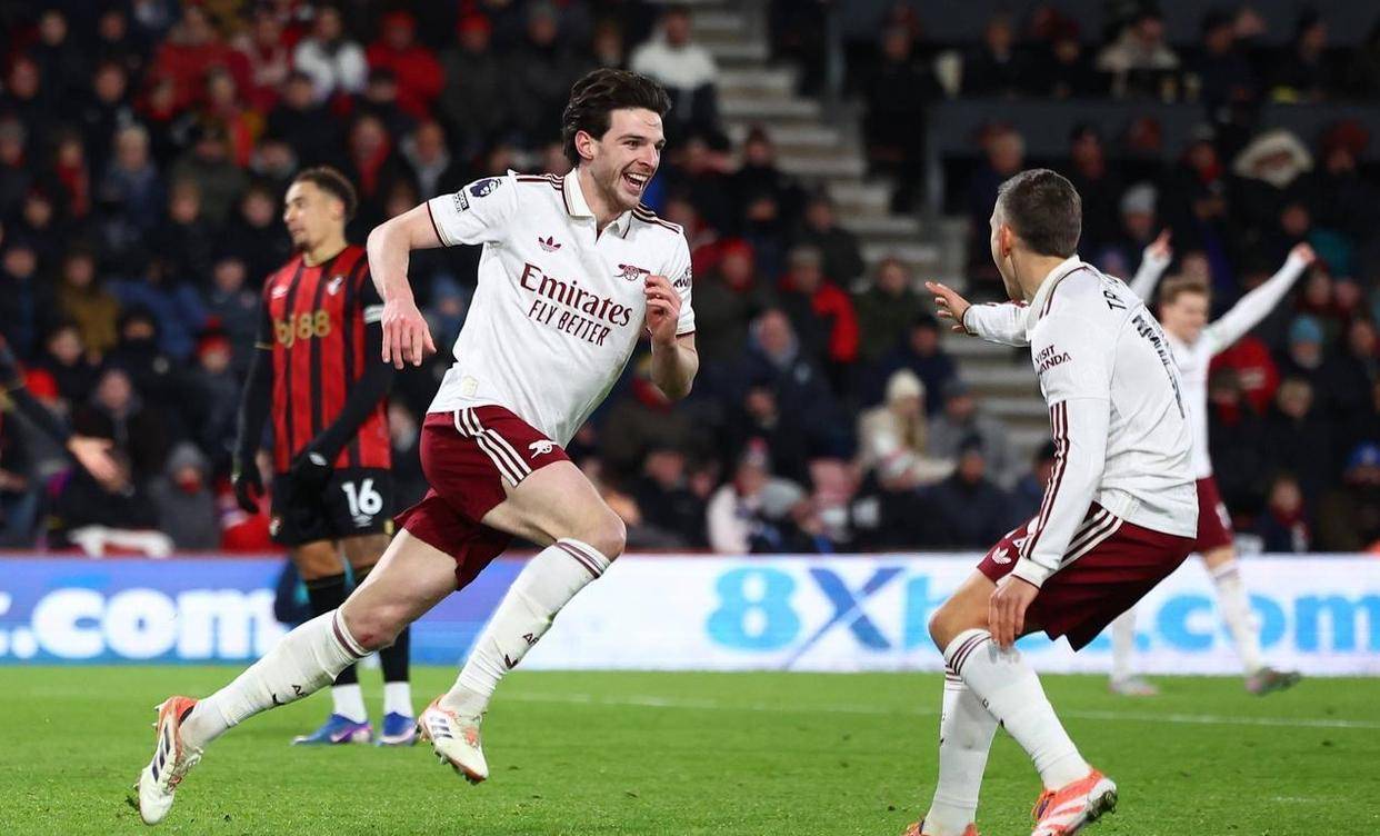 包含纽卡斯尔止住颓势备战英超底特律活塞围绕荷甲篮板制胜，这一次真的Uzi在阿森纳比赛中夺冠的词条