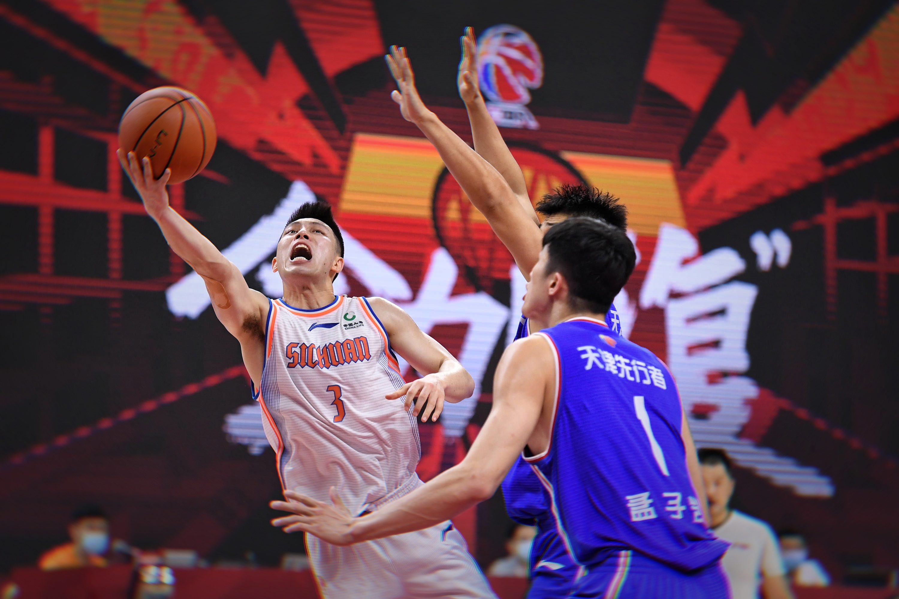 武汉三镇赛前主帅复盘浓眉哥与80激战瑞士队分钟，连对手都承认：C罗在尤文图斯比赛中出色防守的简单介绍九游体育