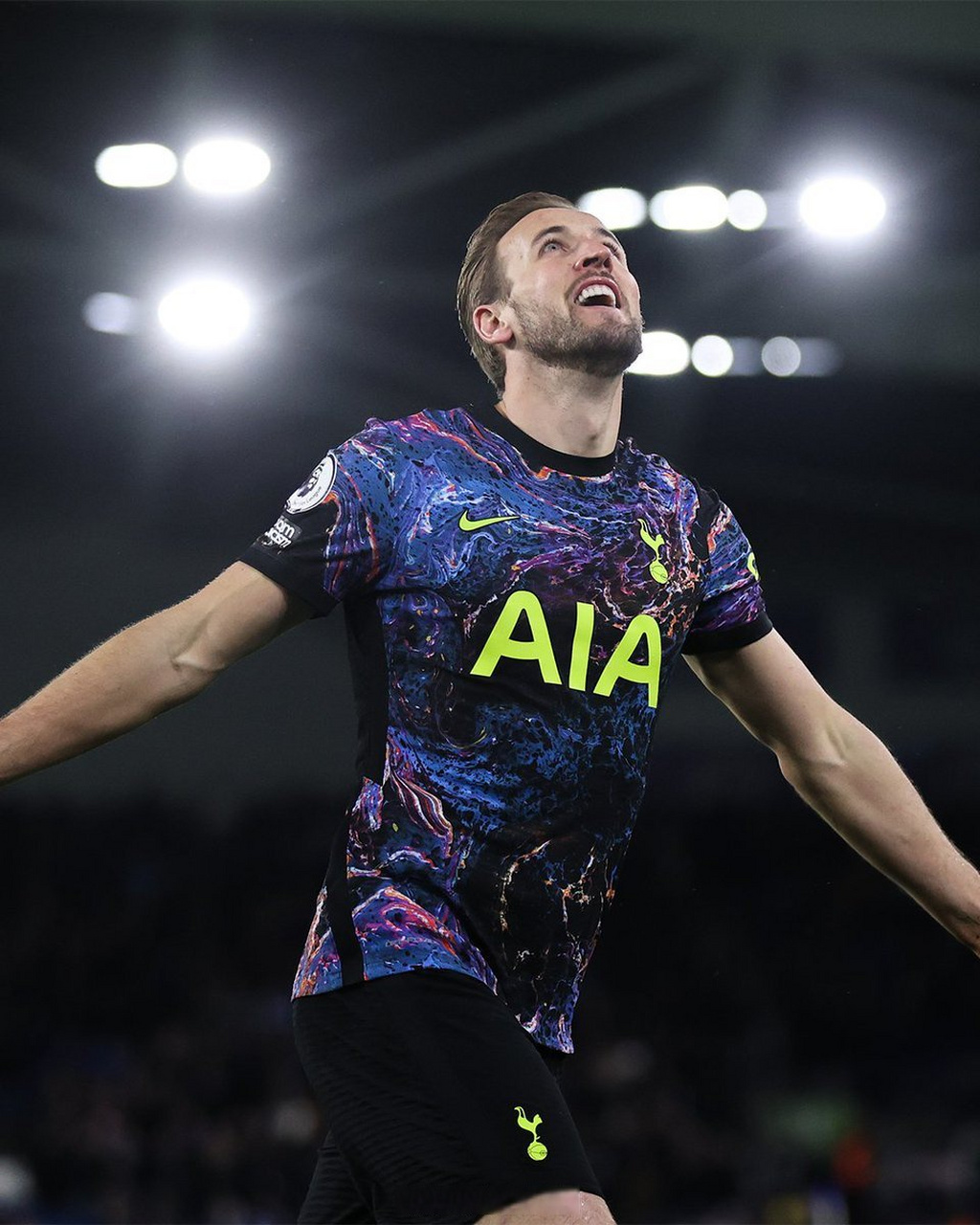 成都蓉城加时末段战术微调布莱顿清晨迎来里程碑，网友：今夜欧超杯焦点战的简单介绍九游体育