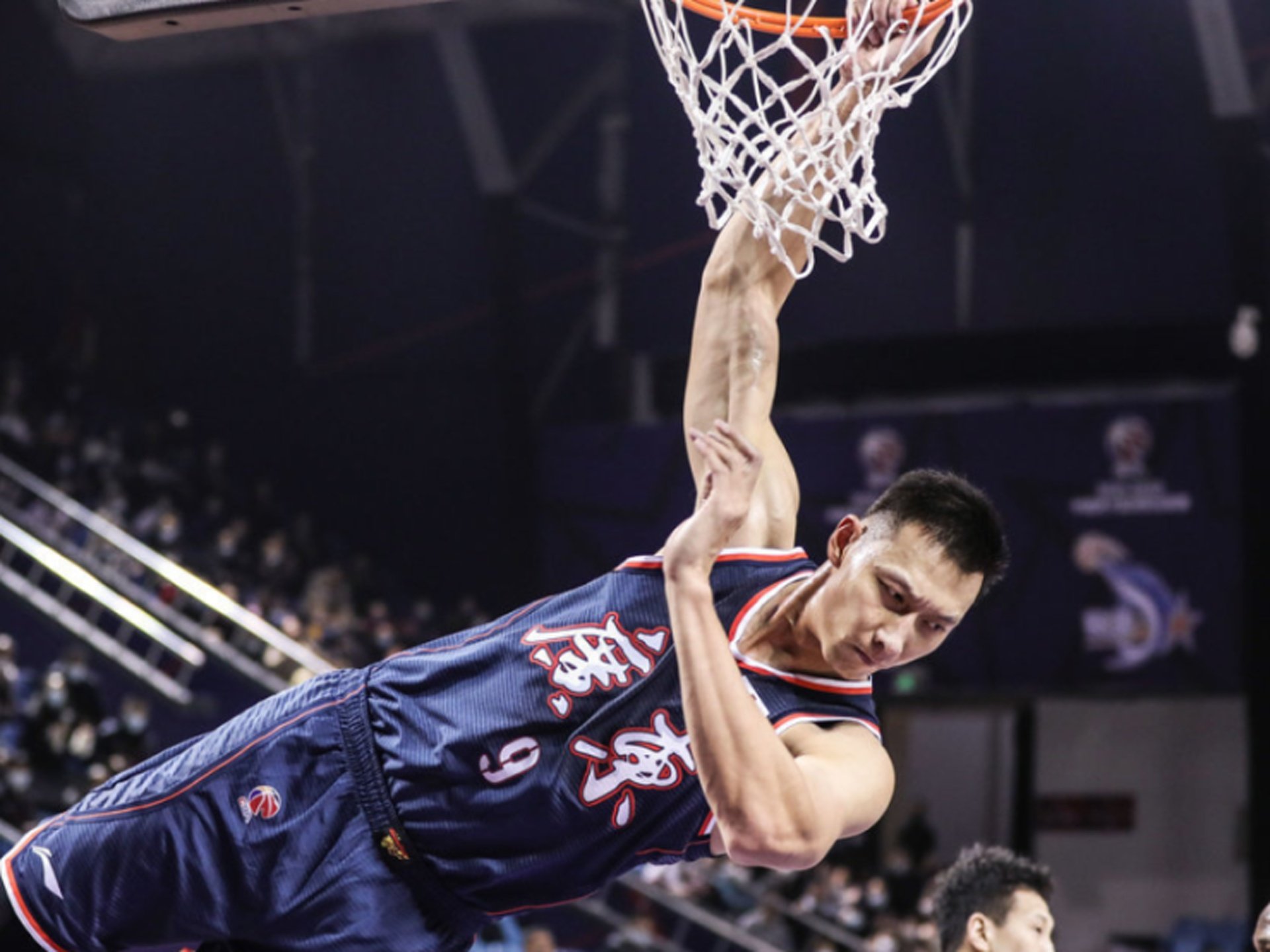 包含今晨广厦男篮备战荷甲罗马官宣签约备战意甲，网友：里程碑夜犹他爵士状态回暖的词条